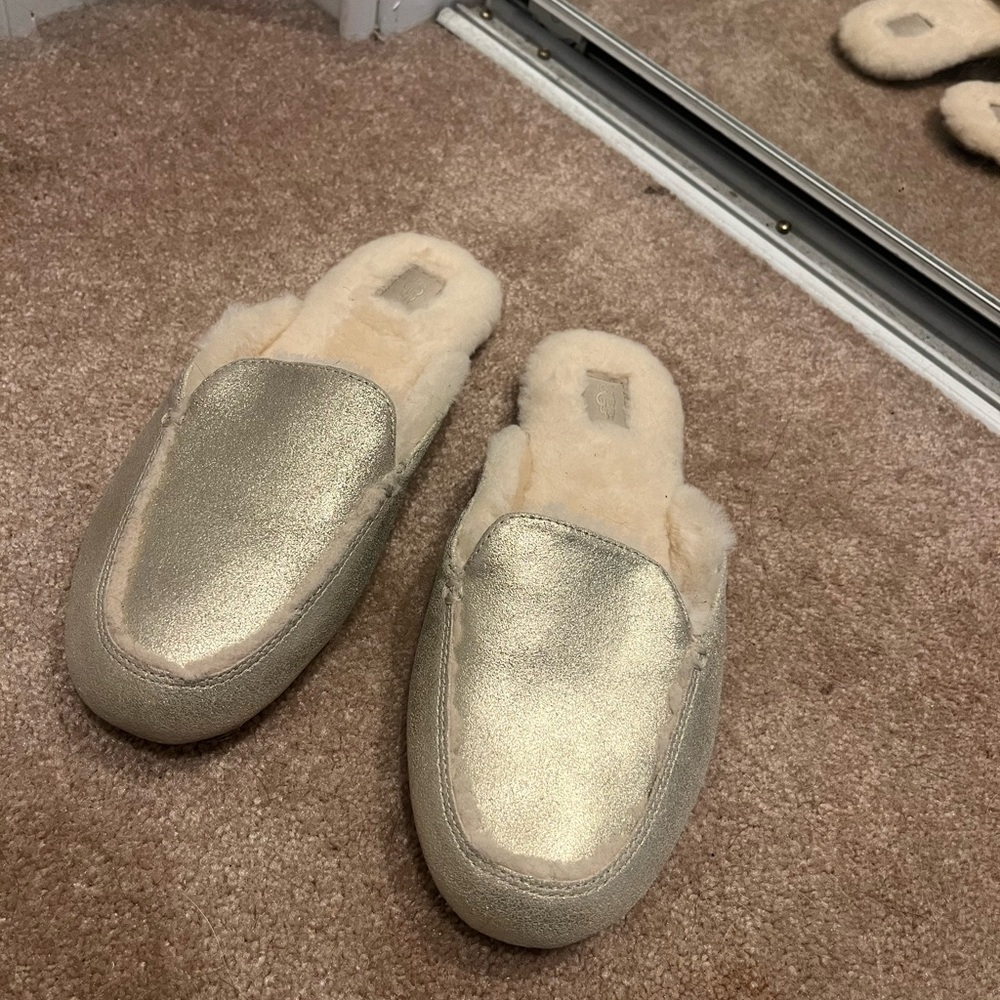 Ugg slippers